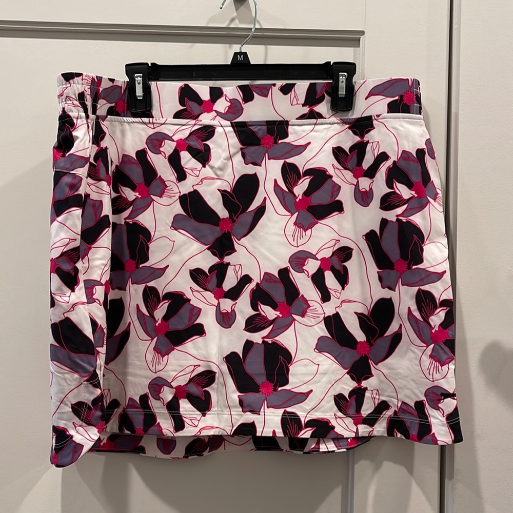 Golf skort